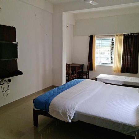 Hotel Blue Rays Bainduru Dış mekan fotoğraf