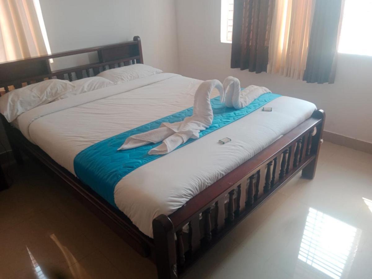 Hotel Blue Rays Bainduru Dış mekan fotoğraf