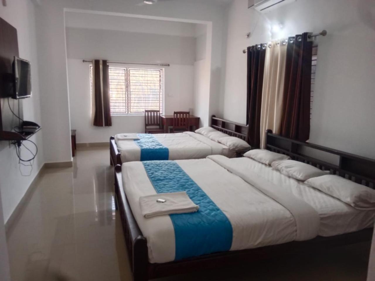 Hotel Blue Rays Bainduru Dış mekan fotoğraf