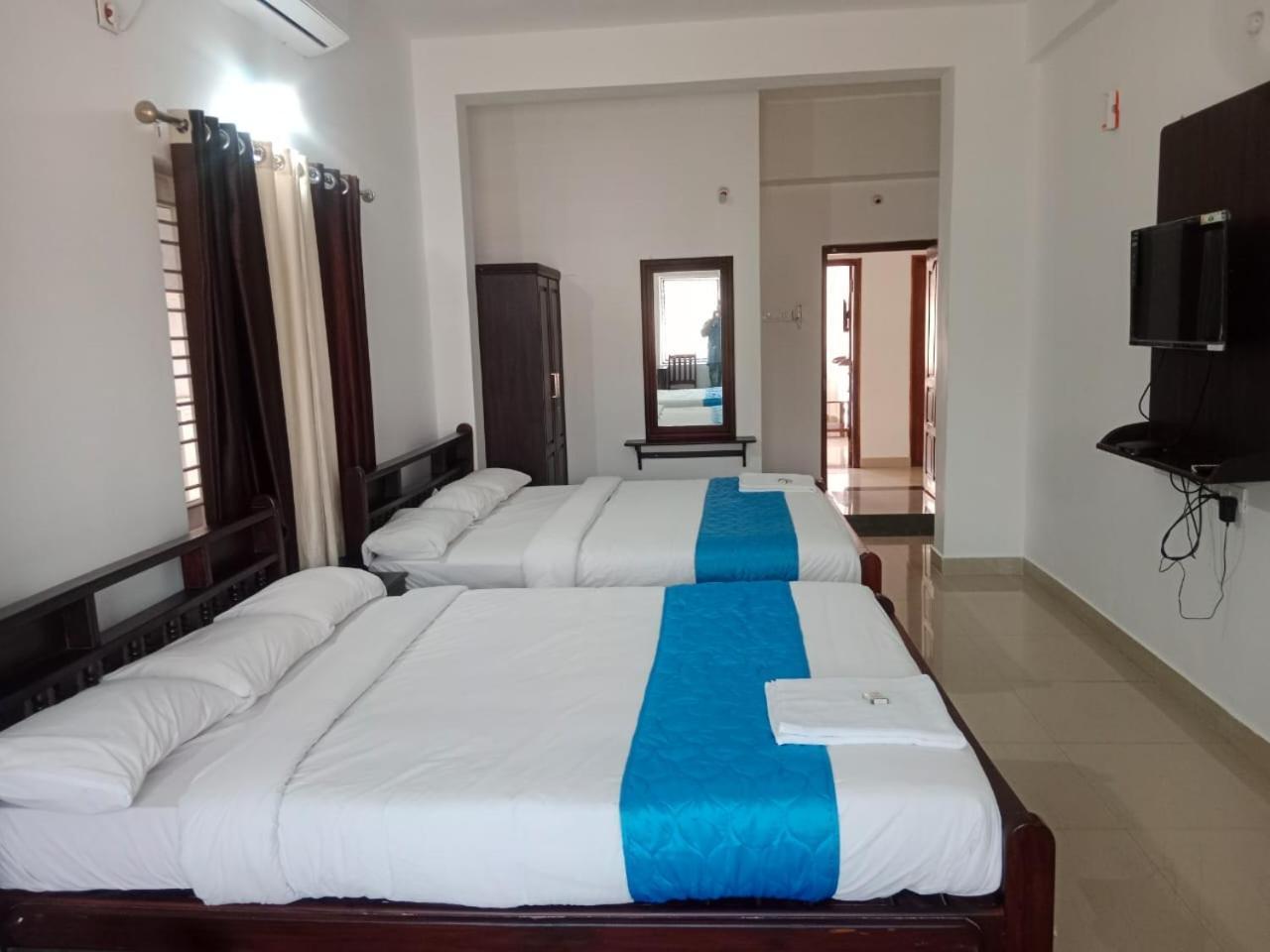 Hotel Blue Rays Bainduru Dış mekan fotoğraf