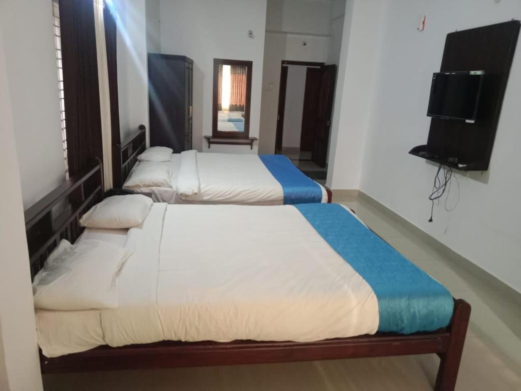 Hotel Blue Rays Bainduru Dış mekan fotoğraf