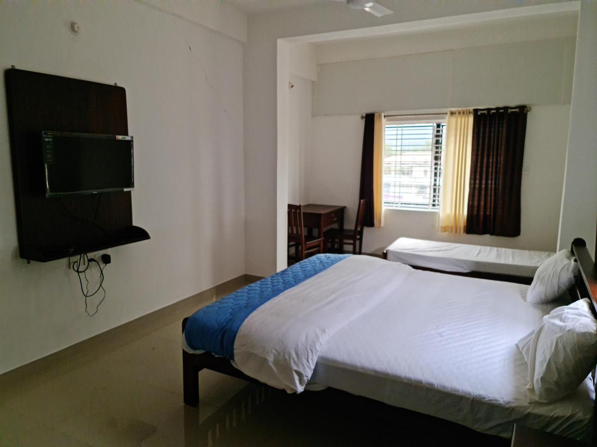 Hotel Blue Rays Bainduru Dış mekan fotoğraf
